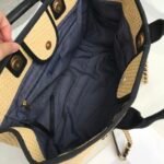 CHANEL TOTE - Image 8