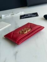 CHANEL 19 CARD HODLER - Image 9