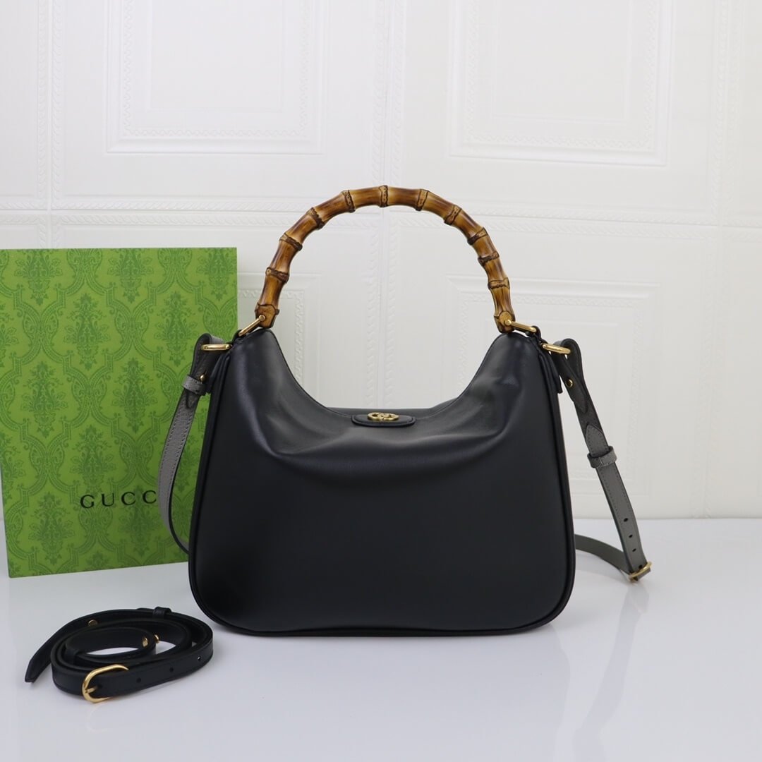 C40CF8C1-7151-D0FC-A62A-20AA639F8D4E.jpg Gucci Diana Medium Shoulder Bag - Image 1