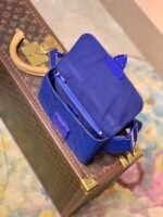 S LOCK SLING BAG - Image 8