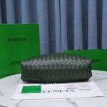 Replica Bottega Veneta Large Pouch Clutch Bag Raintree - Image 7