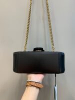 Classic handle bag - Image 2