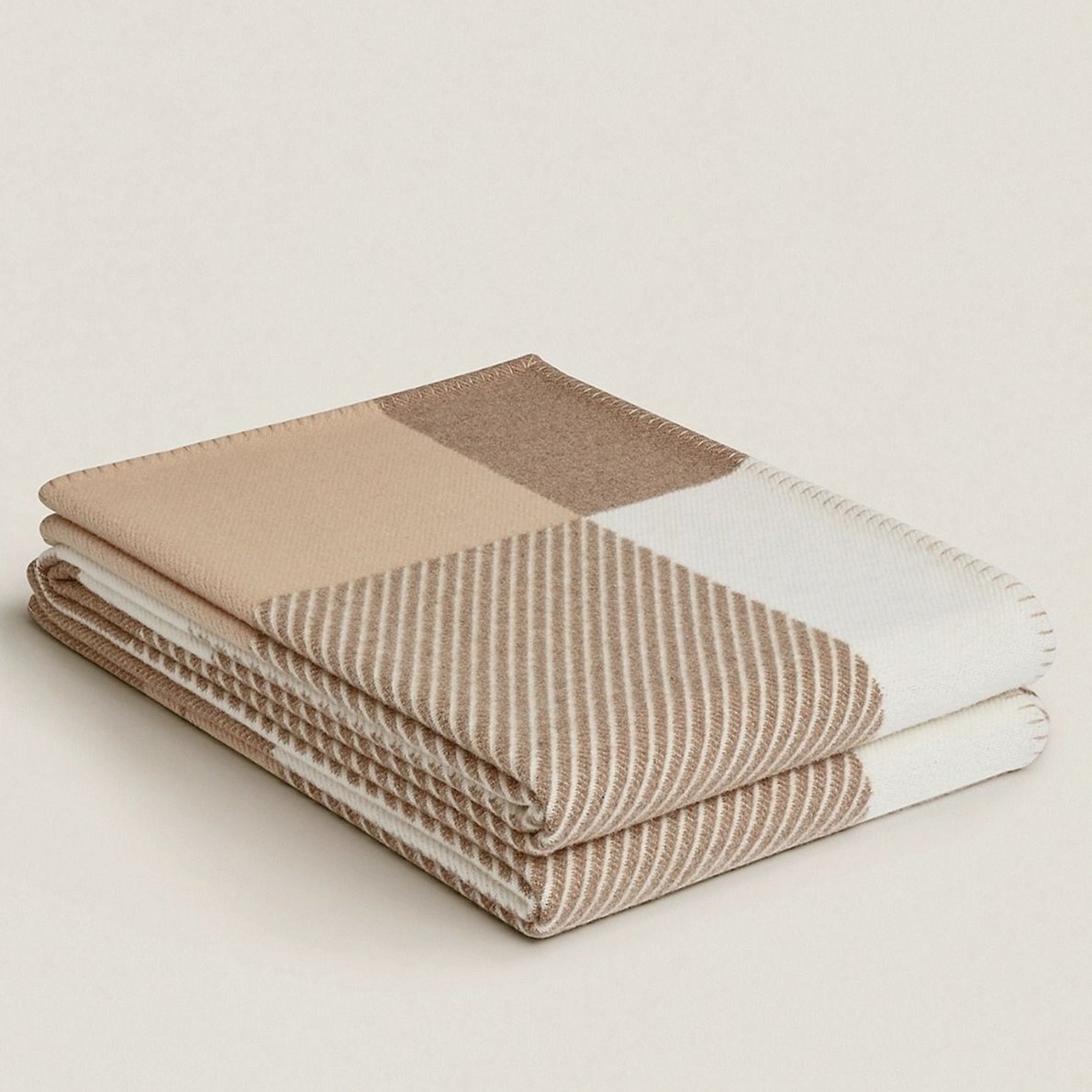 C6E73BAF-D47D-ADC6-65C9-64BB78F4A785.jpg Best replica Hermes H Riviera blanket in beige wool and cashmere - Image 1