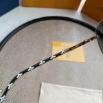 LV SUNGLASSES - Image 3