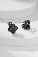 Van Cleef & Arpels Earrings - Image 3
