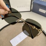 GUCCI GG0724S 001 WITH DETACHABLE JEWELLERY CHARMS - Image 6