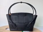 Top Quality Knockoff Bottega Veneta Arco Medium Bag In Black Grained Leather - Image 3