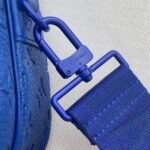 S LOCK SLING BAG - Image 6