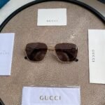 GUCCI Navigator frame sunglasses