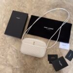 VICTOIRE CAMERA BAG IN QUILTED LAMBSKIN - Image 9