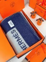 Fake Hermes H Riviera blanket in marine wool and cashmere - Image 6