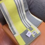 Top replica Hermes Ithaque blanket in tilleul wool and cashmere - Image 3