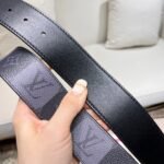 LV Pyramide Stripes - Image 3