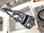 Dior Lady D-Lite Medium Bag Knockoff in Blue Toile de Jouy Embroidery - Image 6