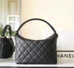 Chanel Hobo bag - Image 7