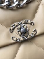 Chanel 19 medium - Image 5