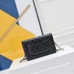 Chanel classic chain wallet - Image 2