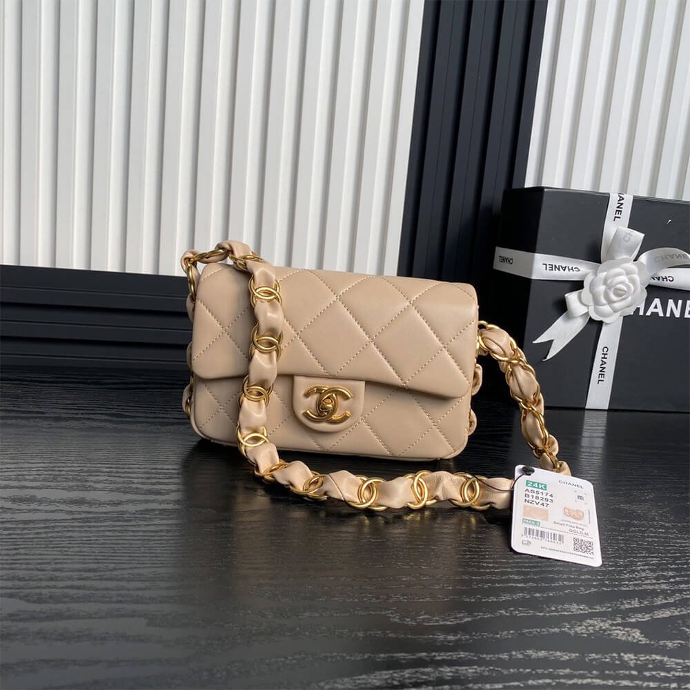 D3387035-F907-6866-A149-E1727BDA289F.jpg CHANEL Small Flap Bag(high-end grade) - Image 1