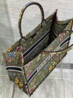 Dior Large Book Tote Bag Imitation in Green Dior Petites Fleurs Embroidery - Image 5