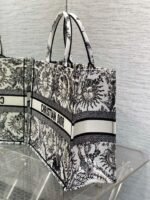 Dior Large Book Tote Bag Fake in White Toile de Jouy Soleil Embroidery - Image 7