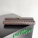 Replica Bottega Veneta Andiamo Clutch with Handle Fondant Intrecciato Lambskin - Image 5