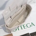 Replica Bottega Veneta Cassette Belt Bag White - Image 8