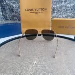 Womens Square Sunglasses - Image 8