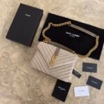 COLLEGE MEDIUM IN QUILTED LEATHER - Image 2