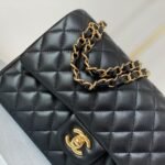 Chanel Classic handbag medium (High-end grade) - Image 3