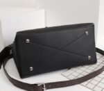 LV Mahina Beaubourg MM Hobo In Black - Image 4