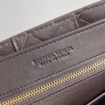 Replica Bottega Veneta Small Andiamo Bag Fondant - Image 4