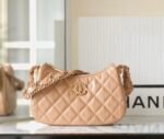 Chanel hobo bag - Image 9
