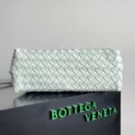 Fake Bottega Veneta Andiamo Medium Bag Glacier - Image 4