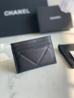 CHANEL 19 CARD HOLDER - Image 2