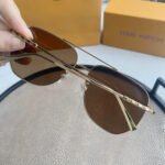 Womens Square Sunglasses - Image 6