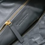 Replica Bottega Veneta BV Jodie Teen Bag Thunder - Image 6