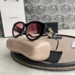 Vintage chanel sunglasses - Image 8