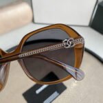 Round Sunglasses - Image 3