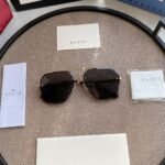 GUCCI SUNGLASSES