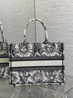Dior Large Book Tote Bag Fake in White Toile de Jouy Soleil Embroidery - Image 9