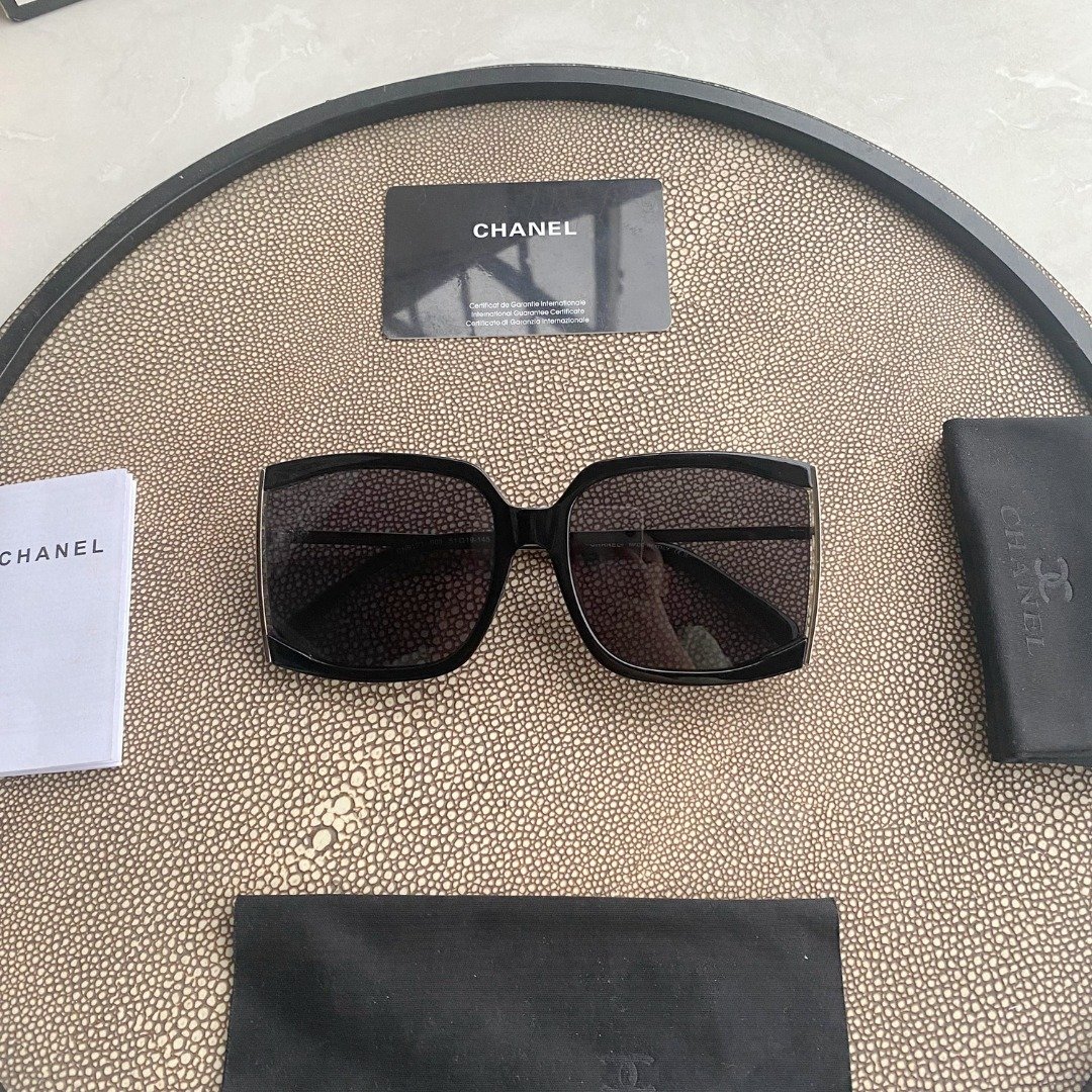 E32F4C83-523F-0056-E961-397CC2E5FA4D.jpg Vintage chanel sunglasses - Image 1