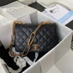 CHANEL FLAP BAG - Image 3