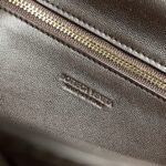 Replica Bottega Veneta Andiamo Clutch with Handle Fondant - Image 2