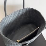 Top Quality Replica Bottega Veneta Cabat Medium Bag In Thunder Intrecciato Lambskin - Image 9