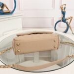 Chanel Coco handle flap shoulder bag PM - Image 4