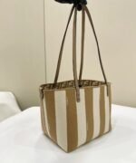 Fendi Tote Medium - Image 4