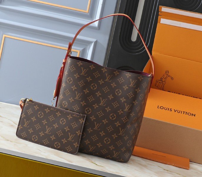 E6DC49DA-B21B-CBDA-4D80-9A782AE8A192.jpg Monogram Canvas All In GM - Image 1