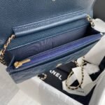 Chanel classic chain wallet - Image 2