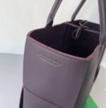 Fake Bottega Veneta Arco Medium Tote Fondant - Image 10