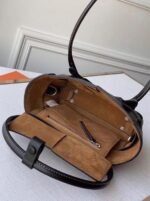 Top Quality Replica Bottega Veneta Arco Mini Bag In Black - Image 6